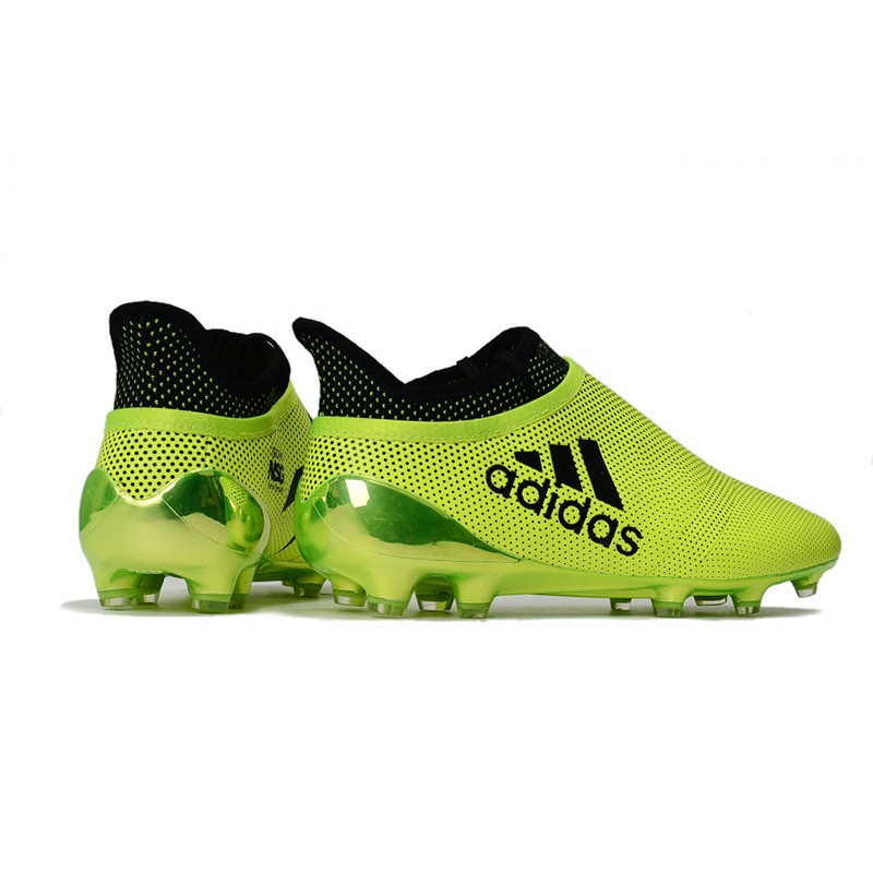 scarpe da calcio senza stringhe