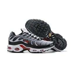 Nike Air Max Plus QS Sneakers Basse da Uomo - Bianco Nero Rosso