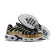 Nike Air Max Plus Sneakers Basse da Uomo - Nero Oro