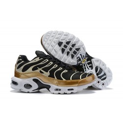 Nike Air Max Plus Sneakers Basse da Uomo - Nero Oro